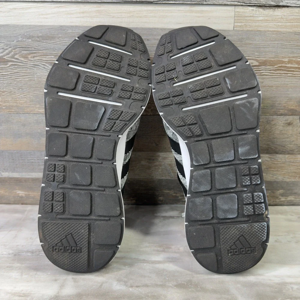 Adidas Swift Run Mens Size 8.5 Running Shoes Knit Athletic Sneakers Black White